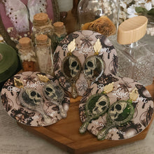 Load image into Gallery viewer, Victorian Haunting Mirror Earrings