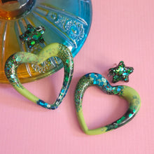 Load image into Gallery viewer, Glitter! Multi Color Heart Earrings