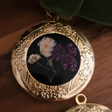 Load image into Gallery viewer, Victorian Haunting Locket Velvet Choker Necklace
