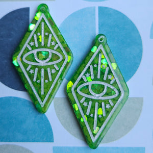 MOD About You Retro Heart Eye Earrings